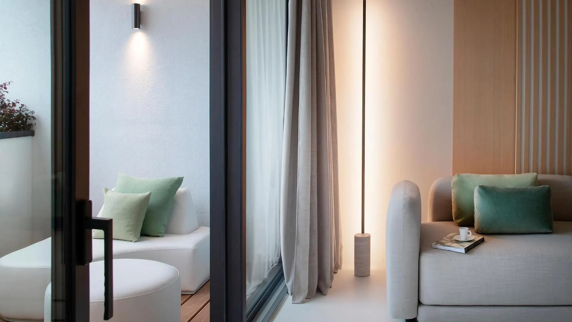 Hotel Byron Forte dei Marmi 5*,  Italy