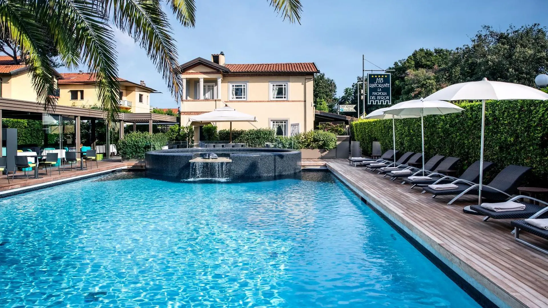 Hotel Byron Forte dei Marmi Italy