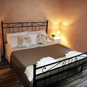  Appartement House Colosseo Italië